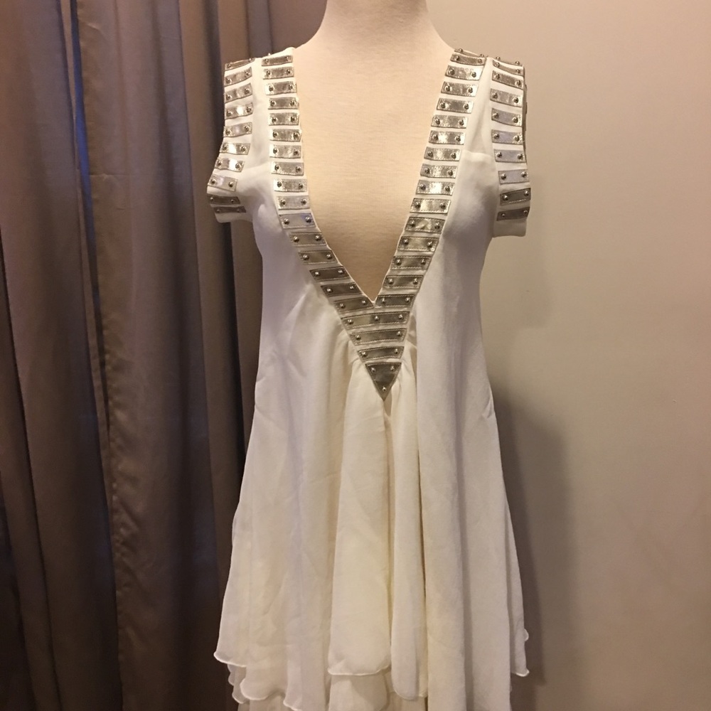 Ivory and gold minidress,Perfect for a summer slay